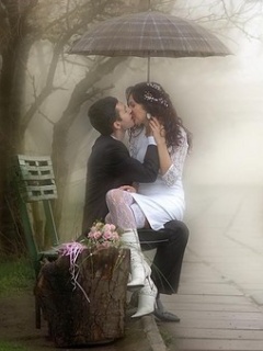 Hình nền tình yêu - Nụ hôn dưới mưa lãng mạn nhất