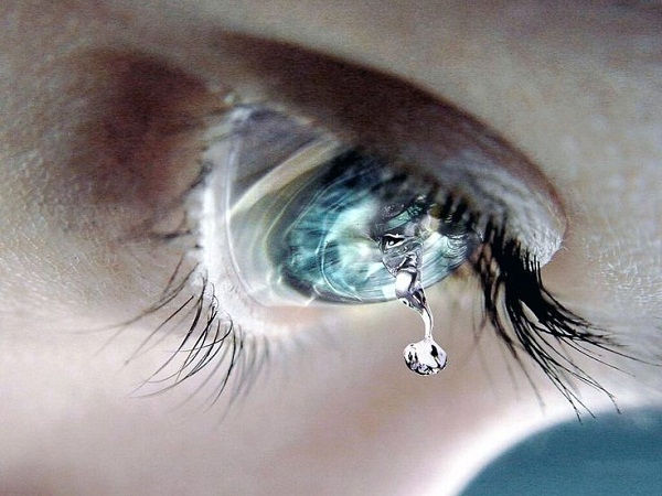 Tải hình avatar buồn khóc – Giọt nước mắt